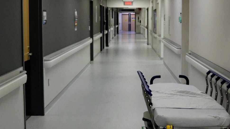 Copil român de 2 ani, transportat de urgență la spital în Tulum. Băiatul a băut benzină, din greșeală, în timp ce se afla în vacanță