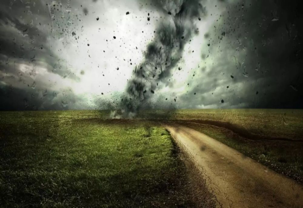 COD PORTOCALIU de CANICULĂ și vijelii puternice: rafale de 100 km/h