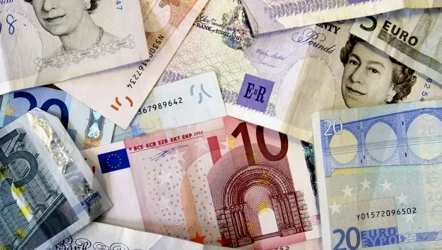 Lira sterlină