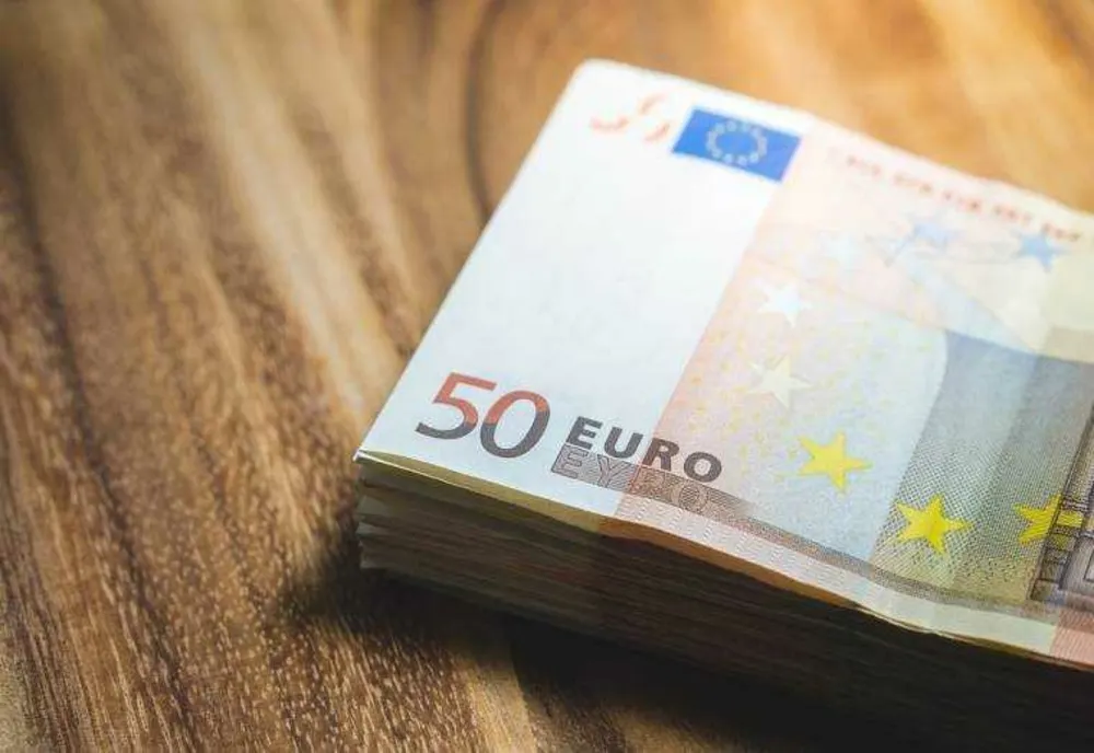 A fost plătit din greșeală cu 330 de salarii, a dispărut după trei zile, iar instanța i-a dat câștig de cauză